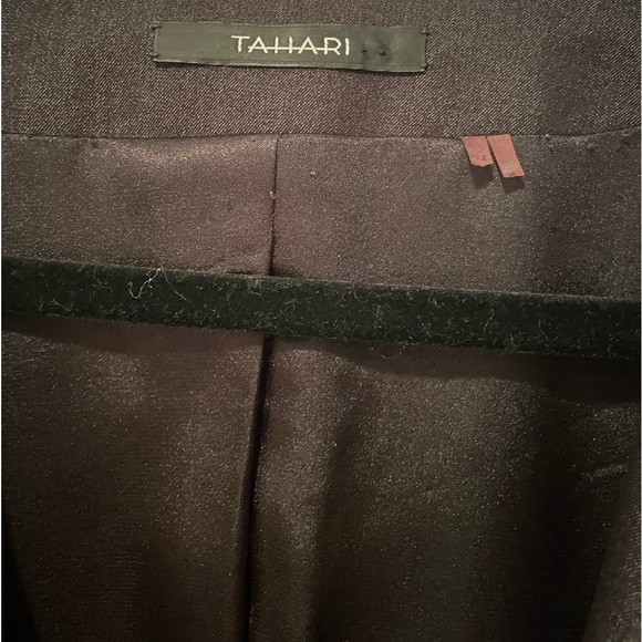 Tahari Women’s Jacket - Picture 2 of 4